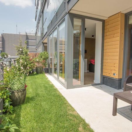 Galaxy Garden Apartment Cracow- Shopping Mall 1Min, Underground Parking, Family Friendly, City Center Krasków Exteriör bild
