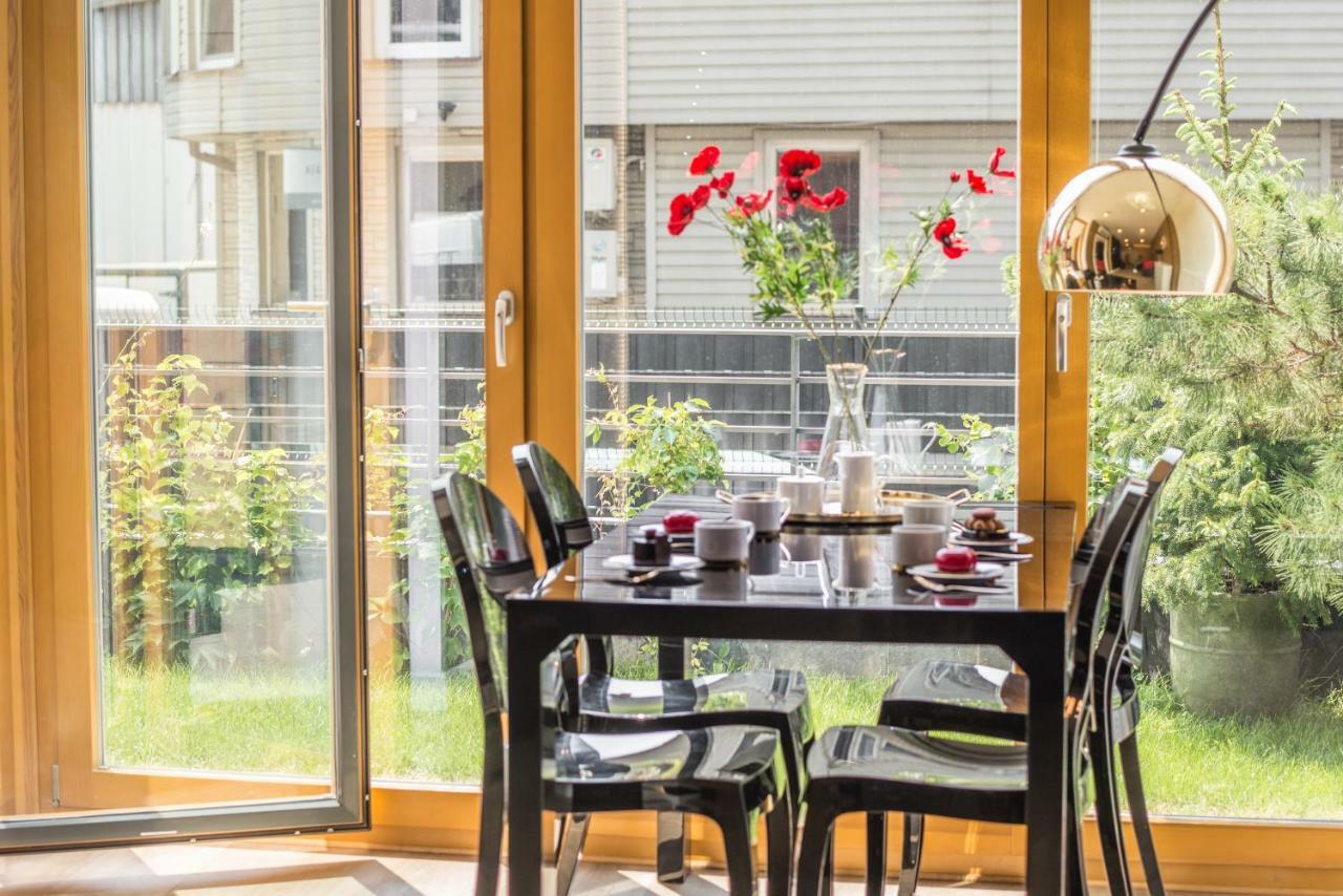 Galaxy Garden Apartment Cracow- Shopping Mall 1Min, Underground Parking, Family Friendly, City Center Krasków Exteriör bild